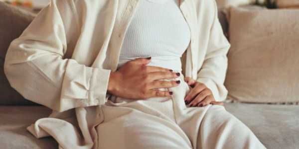 Natural Ways to Reduce Bloating: Simple Tricks That Actually Work